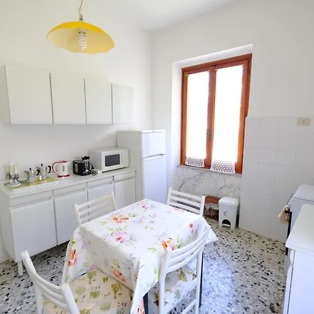 Angolo Azzurro By Portofinovacanze Lägenhet Rapallo
